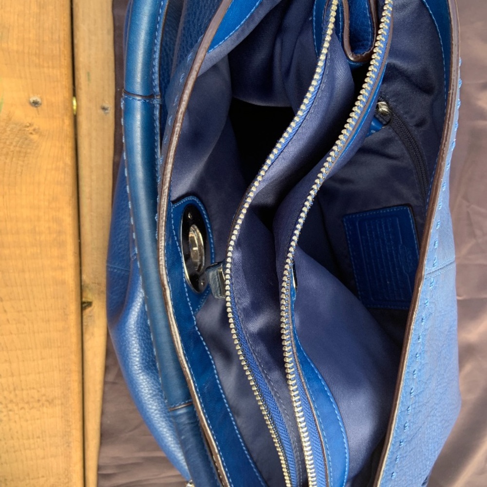Coach Handbag - Picture 11 of 16